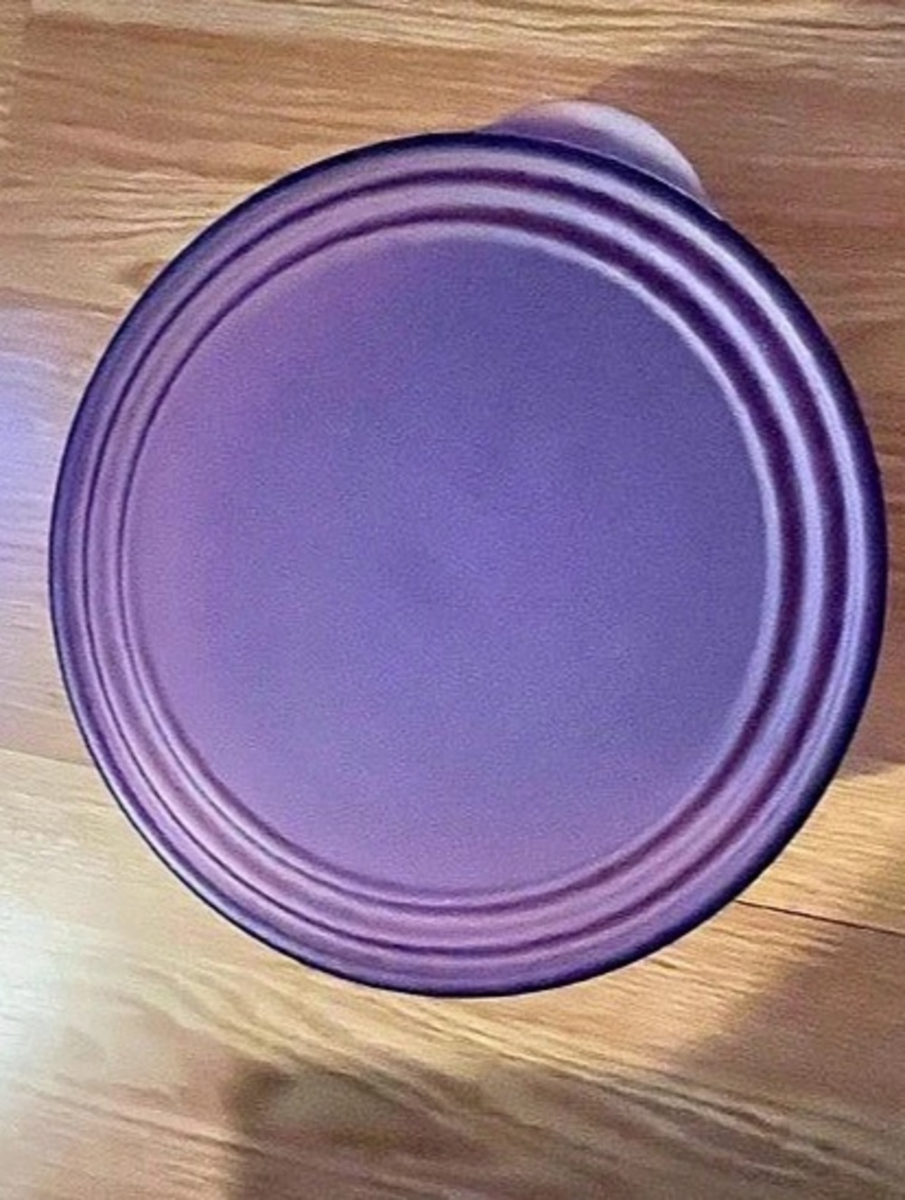 Tupperware purple serving bowl with lid